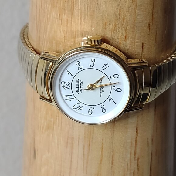 6 Inch Acqua Indiglo Stretch Watch With White Dial - Picture 3 of 13